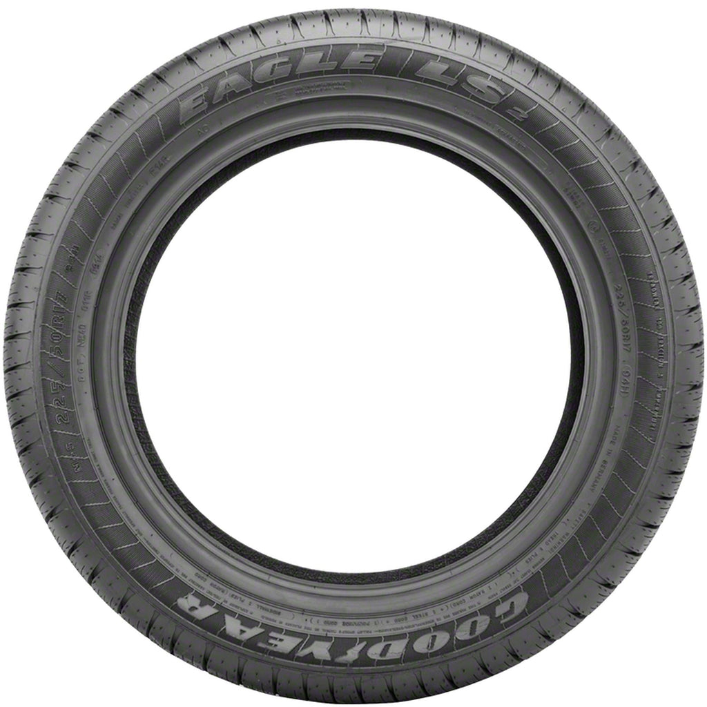 Full-season P275/55R20 111S passenger tires