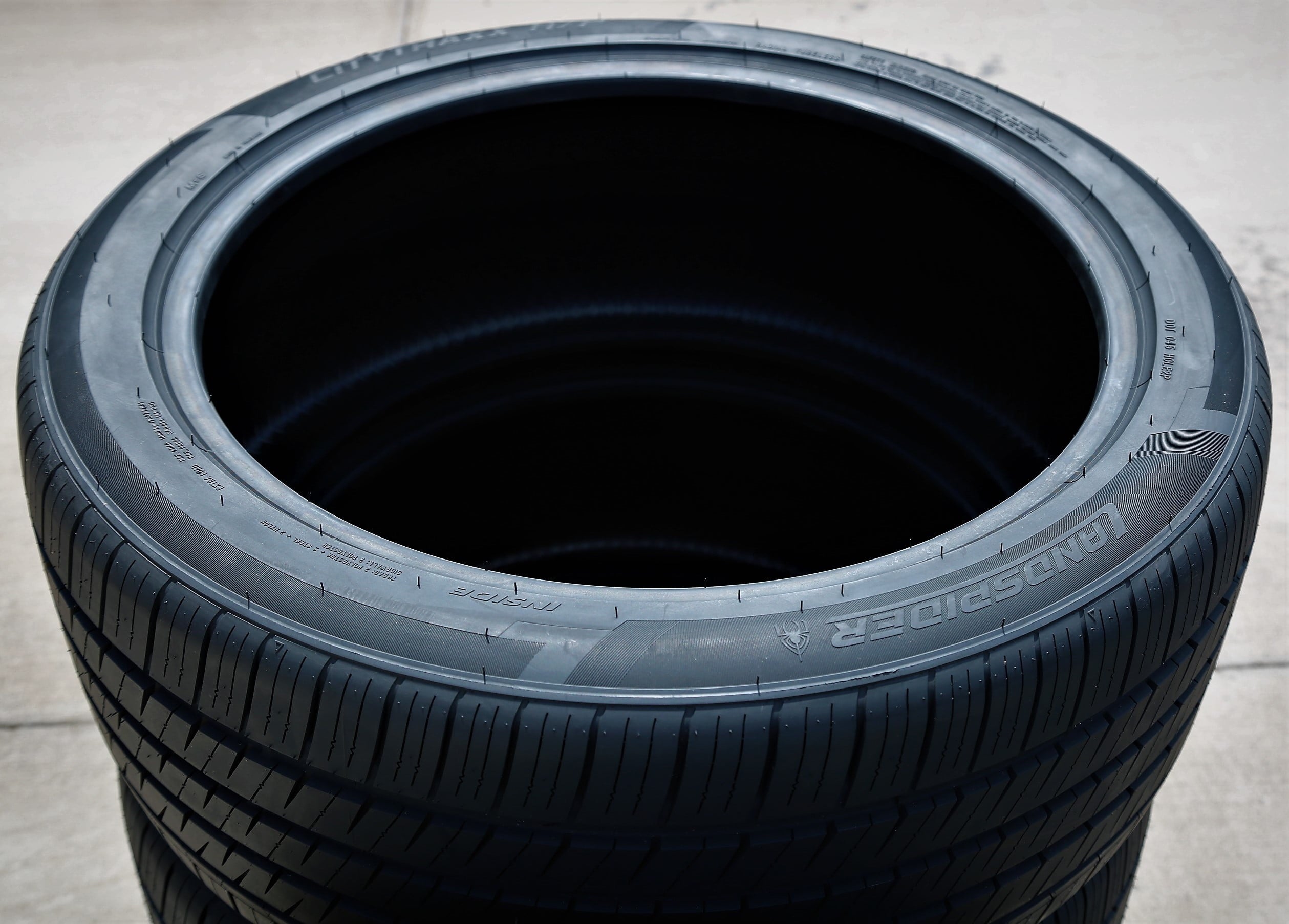 2(2) On 255/35ZR20 97W XL AS high performance tires