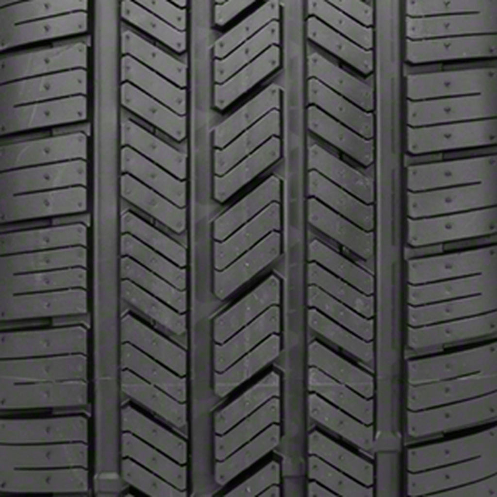Full-season P275/55R20 111S passenger tires