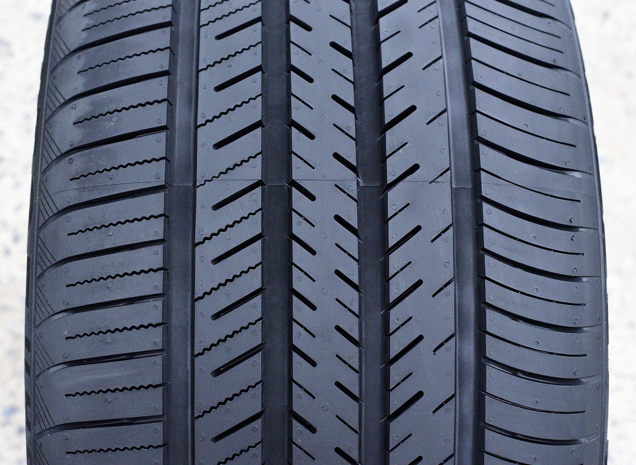 Set of 4 (4) 235/30R20 88W XL A/S performance tires